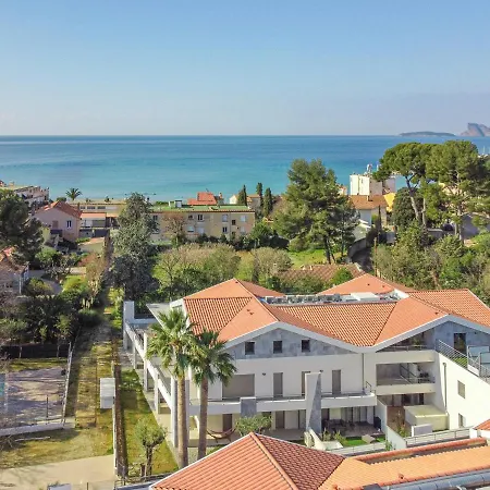T4 Neuf - Jardin-Terrasse Et Piscine - Acces Direct Plages Et Centre Village - App C 12 Saint-Cyr-sur-Mer Exterior foto