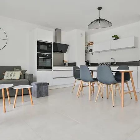 T4 Neuf - Jardin-Terrasse Et Piscine - Acces Direct Plages Et Centre Village - App C 12 Saint-Cyr-sur-Mer Exterior foto