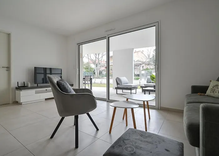 T4 Neuf - Jardin-Terrasse Et Piscine - Acces Direct Plages Et Centre Village - App C 12