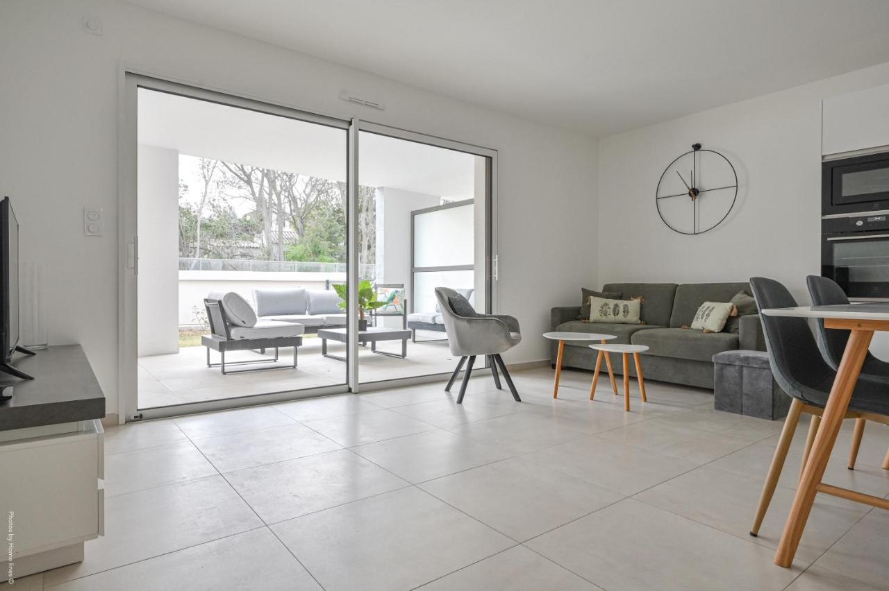 T4 Neuf - Jardin-terrasse Et Piscine - Acces Direct Plages Et Centre Village - App C 12